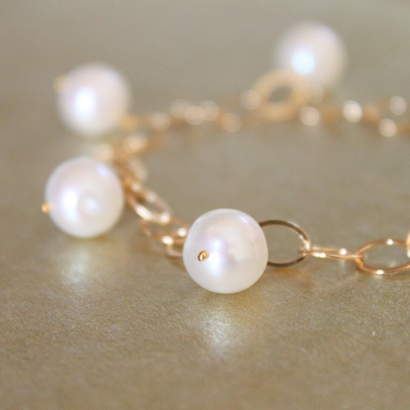 Large White Pearl Oval Gold Link Chain Bracelet